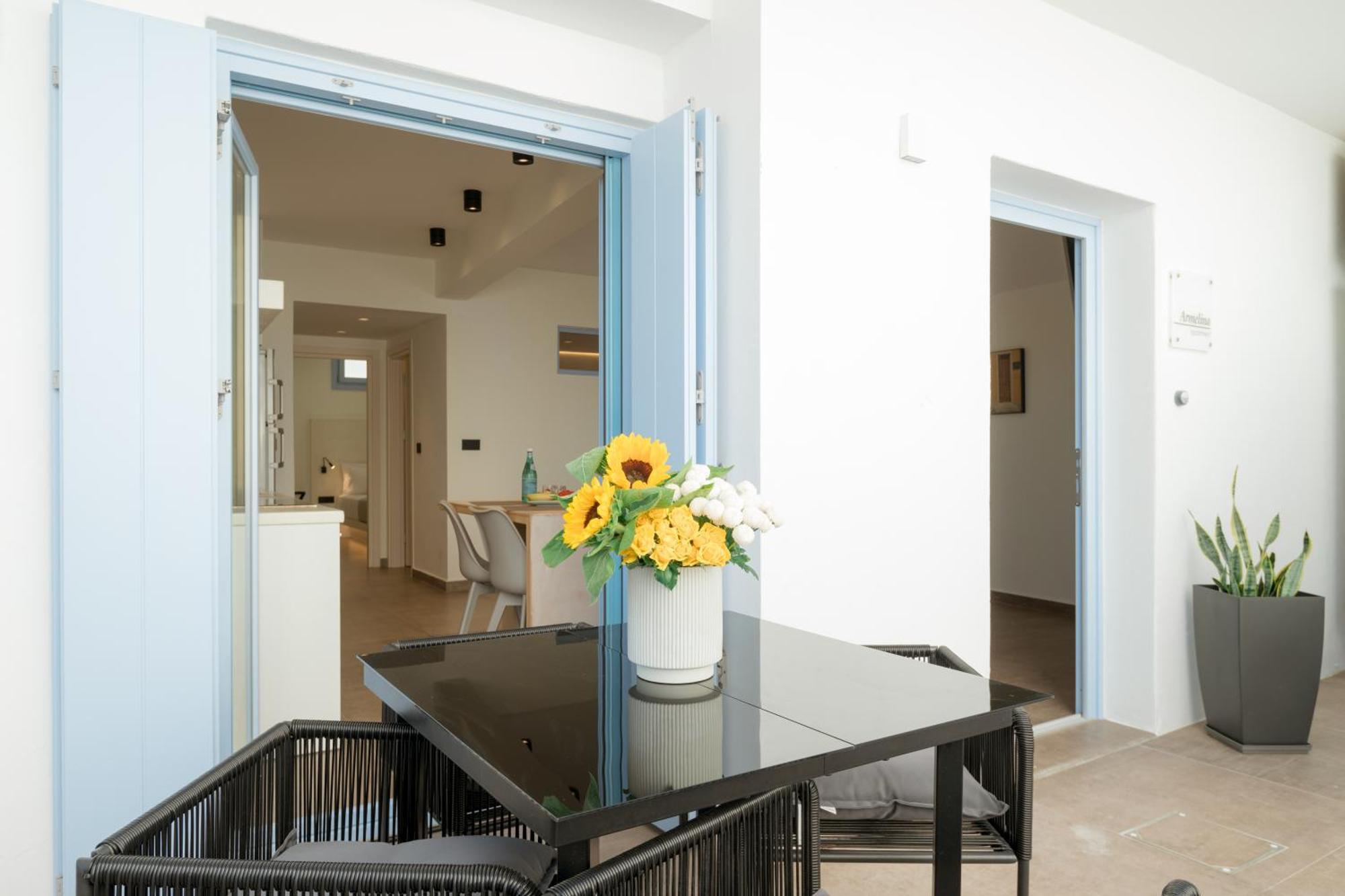 Aneliz Paros Apartment Екстериор снимка