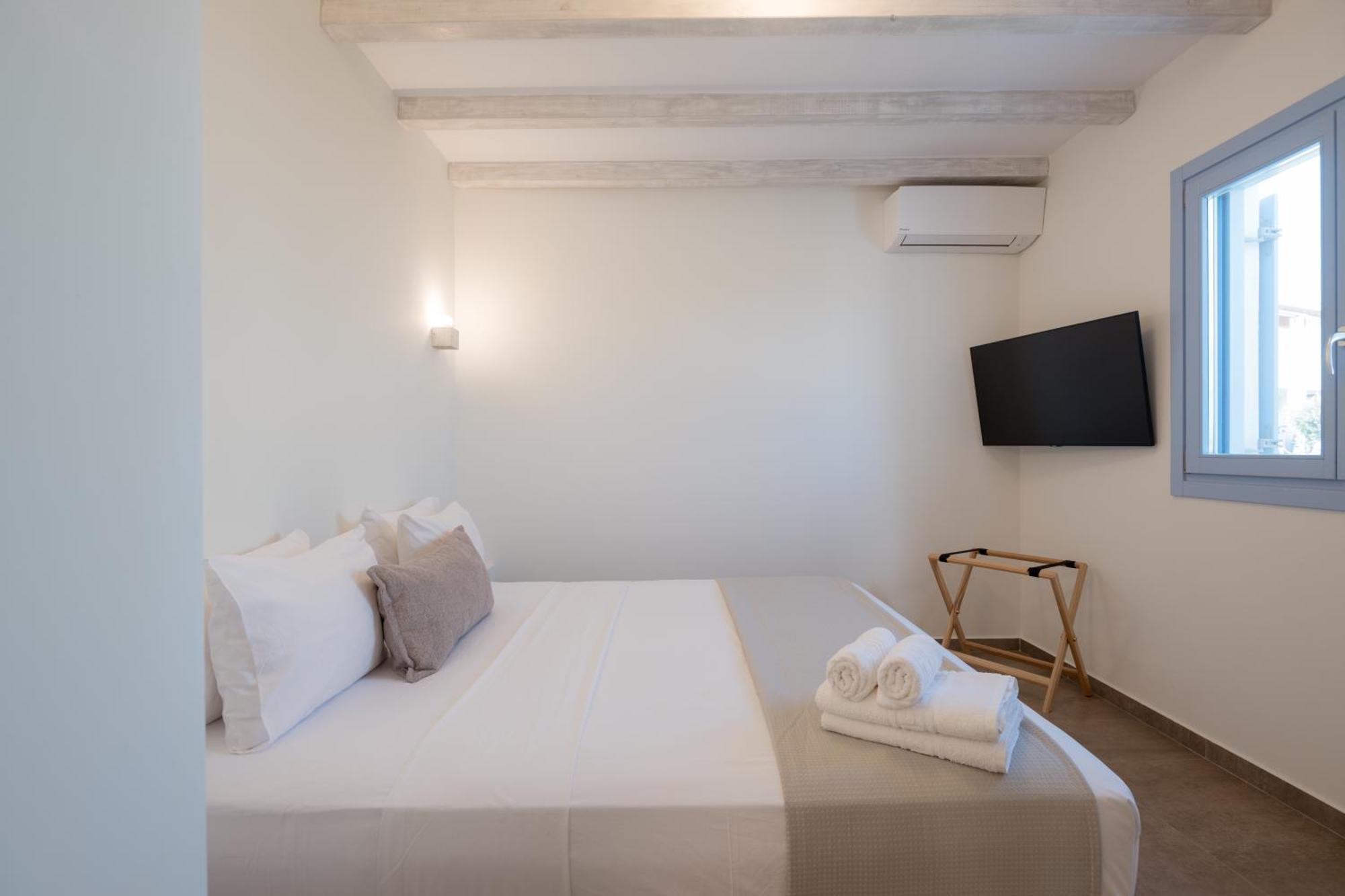 Aneliz Paros Apartment Екстериор снимка